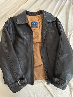 La Tavola Oversized Vintage Leather Jacket in a Men's Size Medium